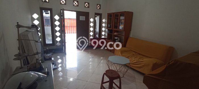 PENAWARAN TERBATAS! Rumah Berkualitas area , LT 300m2m² Bangunan 450m2m² PENAWARAN TERBATAS! Rumah Berkualitas area , LT 300m2m² Bangunan 450m2m²
