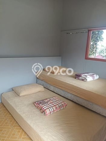 NEW LISTING! Rumah Strategis di , Luas 1552m2m² LB 100m2m² NEW LISTING! Rumah Strategis di , Luas 1552m2m² LB 100m2m²