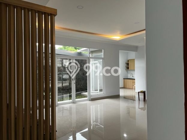 Rumah Asri di Cigadung, Bandung, LT 143m² Bangunan 197m² Rumah Asri di Cigadung, Bandung, LT 143m² Bangunan 197m²