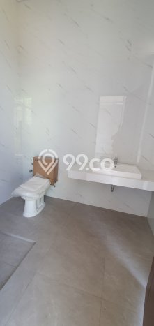 Rumah Elit LB 200m2 Siap Pakai Desain Elegan di Setra Duta, Bandung Rumah Elit LB 200m2 Siap Pakai Desain Elegan di Setra Duta, Bandung