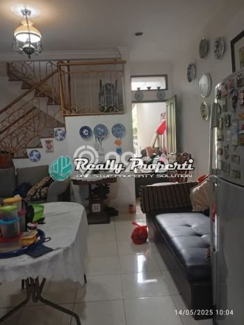 Dijual Rumah Luas Elegan Dengan View Eksklusif di Jati Cempaka, Bekasi Dijual Rumah Luas Elegan Dengan View Eksklusif di Jati Cempaka, Bekasi
