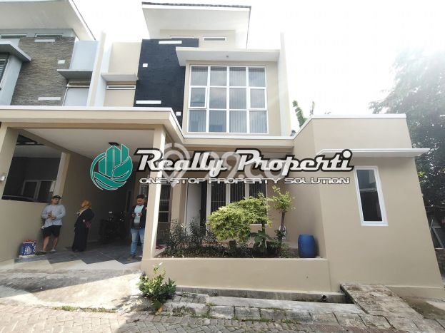 Jual Rumah Favorit Siap Huni LB 129m2 di Duren Sawit, Jakarta Timur Jual Rumah Favorit Siap Huni LB 129m2 di Duren Sawit, Jakarta Timur