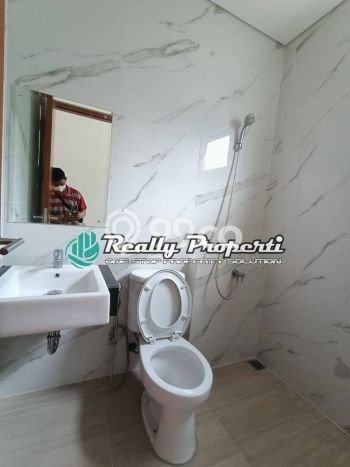 Jual Rumah Eksklusif 3 KT di Jatimelati, Bekasi Jual Rumah Eksklusif 3 KT di Jatimelati, Bekasi