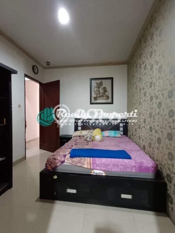 Disewakan! Rumah 3 Kamar Tidur &
3 Kamar Mandi di Jatibening, Bekasi Disewakan! Rumah 3 Kamar Tidur &
3 Kamar Mandi di Jatibening, Bekasi