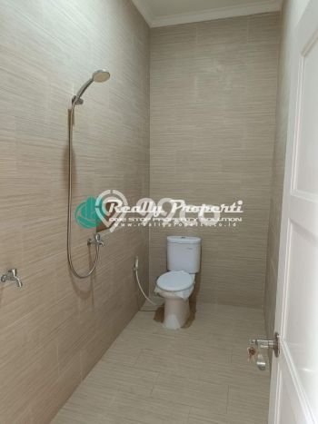 Rumah Modern 3 KT di Jatiwaringin Bekasi Semi Furnished Rumah Modern 3 KT di Jatiwaringin Bekasi Semi Furnished