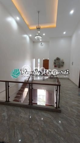 Rumah Modern 3 KT di Cikunir Bekasi Semi Furnished Rumah Modern 3 KT di Cikunir Bekasi Semi Furnished
