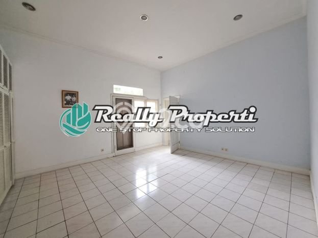 Best Deal Hunian Mewah Ideal dan Luas di Menteng, Jakarta Pusat Best Deal Hunian Mewah Ideal dan Luas di Menteng, Jakarta Pusat