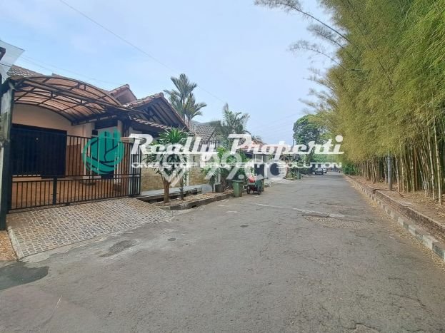 Rumah Luas Asri 3 KT Siap Huni di Cikunir Bekasi Rumah Luas Asri 3 KT Siap Huni di Cikunir Bekasi