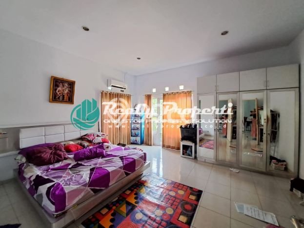Rumah Luxury Modern Tanpa Renovasi di Jatiwaringin Bekasi Rumah Luxury Modern Tanpa Renovasi di Jatiwaringin Bekasi