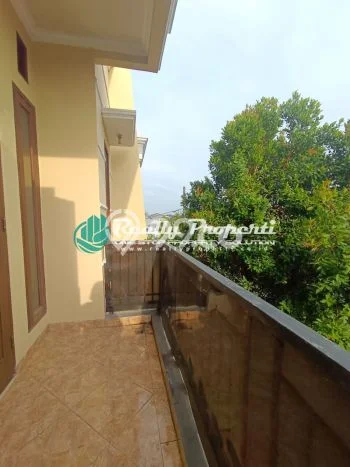Rumah Sewa Bekasi LT 118m2 LB 190m2 Area Jati Cempaka Rumah Sewa Bekasi LT 118m2 LB 190m2 Area Jati Cempaka