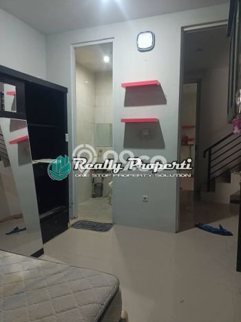 Disewakan! Rumah 3 Kamar Tidur &
3 Kamar Mandi di Jatiwarna, Bekasi Disewakan! Rumah 3 Kamar Tidur &
3 Kamar Mandi di Jatiwarna, Bekasi