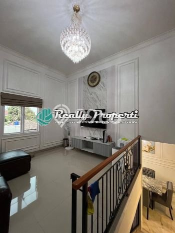 Lokasi terbaik! Rumah siap huni dikontrakkan di Ciracas LB 120m2 Lokasi terbaik! Rumah siap huni dikontrakkan di Ciracas LB 120m2