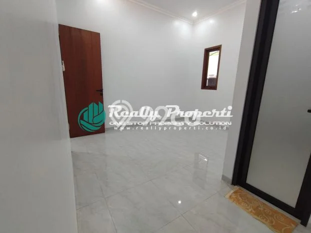 Dijual Hunian Rumah Terawat 3 Kamar di Jatiwarna, Bekasi Dijual Hunian Rumah Terawat 3 Kamar di Jatiwarna, Bekasi