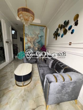 Lokasi terbaik! Rumah siap huni dikontrakkan di Ciracas LB 120m2 Lokasi terbaik! Rumah siap huni dikontrakkan di Ciracas LB 120m2