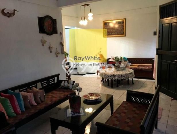 Rumah Elit Modern Tanpa Renovasi di Jati Padang Jakarta Selatan Rumah Elit Modern Tanpa Renovasi di Jati Padang Jakarta Selatan