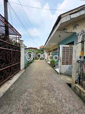 Rumah Mewah LB 300m2 Siap Huni Desain Elegan di Jati Padang, Jakarta Selatan Rumah Mewah LB 300m2 Siap Huni Desain Elegan di Jati Padang, Jakarta Selatan