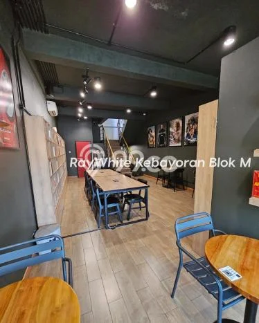 Ruko Bagus Dijual LB 350m2 Lokasi Strategis Jakarta Selatan Area Cocok untuk Bisnis Ruko Bagus Dijual LB 350m2 Lokasi Strategis Jakarta Selatan Area Cocok untuk Bisnis