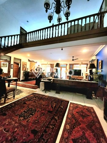 Rumah Elit Modern Siap Huni di Kemang Jakarta Selatan Rumah Elit Modern Siap Huni di Kemang Jakarta Selatan