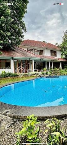 Ready to Use! Luxury House LT 2585m2 Desain Elegan di Kemang Ready to Use! Luxury House LT 2585m2 Desain Elegan di Kemang