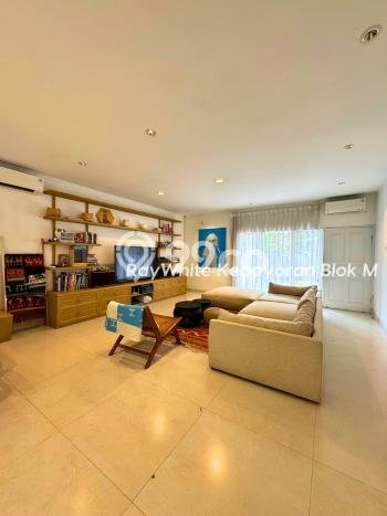 For Sale Rumah Mewah Exclusive di Kebayoran Baru, Jakarta Selatan For Sale Rumah Mewah Exclusive di Kebayoran Baru, Jakarta Selatan