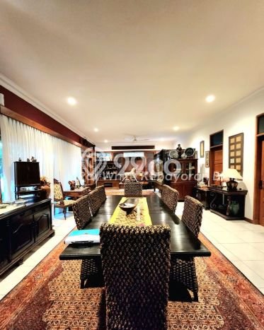Ready to Use! Luxury House LT 1029m2 Desain Modern di Kemang Ready to Use! Luxury House LT 1029m2 Desain Modern di Kemang