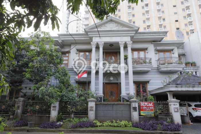Rumah Mewah LB 399m2 Siap Pakai Desain Elegan di Pekayon, Bekasi Rumah Mewah LB 399m2 Siap Pakai Desain Elegan di Pekayon, Bekasi