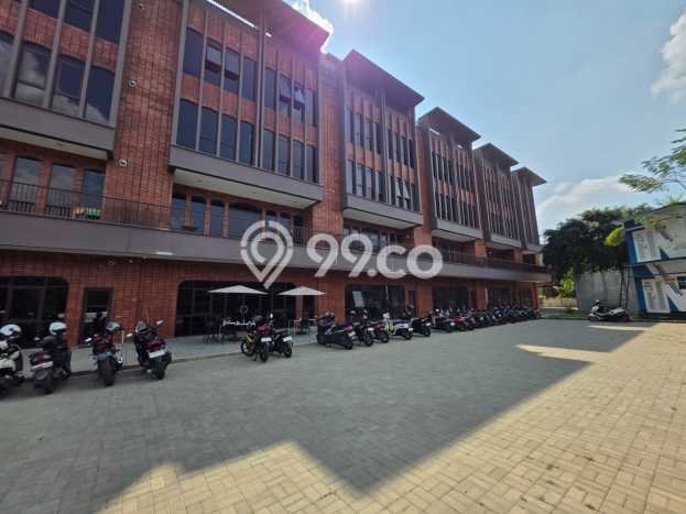 LOKASI STRATEGIS! Ruko di Bekasi Barat, Luas 356m², Area Bisnis, Jalan Utama LOKASI STRATEGIS! Ruko di Bekasi Barat, Luas 356m², Area Bisnis, Jalan Utama