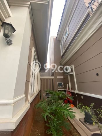 Rumah Luxury Modern Tanpa Renovasi di Gading Serpong IL Lago Tangerang Rumah Luxury Modern Tanpa Renovasi di Gading Serpong IL Lago Tangerang