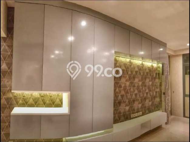 Ready to Use! Luxury House LT 220m2 Desain Elegan di BSD City Ready to Use! Luxury House LT 220m2 Desain Elegan di BSD City