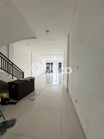 Unit Ruko Dijual di Tangerang LT 82m2 & LB 246m2 Unit Ruko Dijual di Tangerang LT 82m2 & LB 246m2