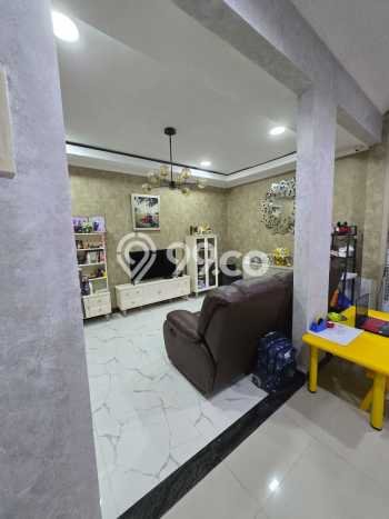 For Sale Hunian Rumah Nyaman 3 KT di Gading Serpong, Tangerang For Sale Hunian Rumah Nyaman 3 KT di Gading Serpong, Tangerang