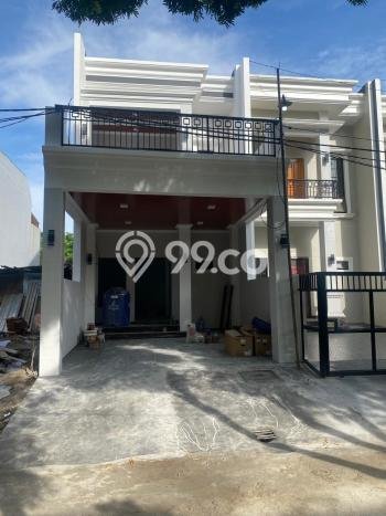 Jual Rumah Eksklusif 3 KT di Villa Melati Mas, Tangerang Selatan Jual Rumah Eksklusif 3 KT di Villa Melati Mas, Tangerang Selatan