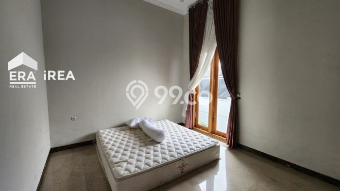 Best Deal Hunian Premium Ideal dan Luas di Banjarsari, Solo Best Deal Hunian Premium Ideal dan Luas di Banjarsari, Solo