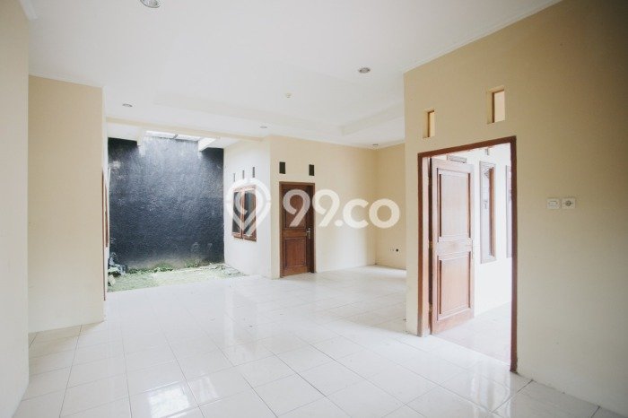 For Sale Rumah 4 Kamar Lokasi Strategis Bagus dan Strategis di Banjarsari For Sale Rumah 4 Kamar Lokasi Strategis Bagus dan Strategis di Banjarsari