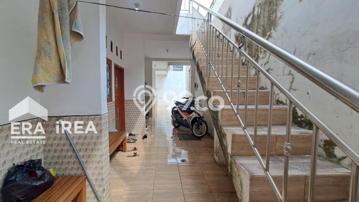 Kos-kosan Dijual di Banjarsari, Solo dengan 10 Kamar Tidur, 10 Kamar Mandi Kos-kosan Dijual di Banjarsari, Solo dengan 10 Kamar Tidur, 10 Kamar Mandi