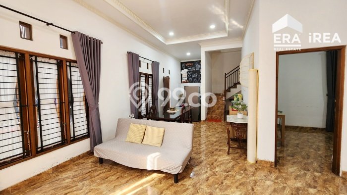 Kost Dijual di Sleman dengan 23 KT dan Luas 520m2 Kost Dijual di Sleman dengan 23 KT dan Luas 520m2