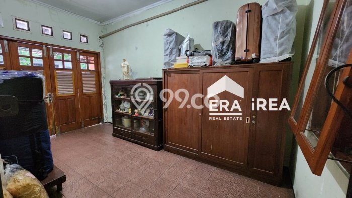 Dijual Cepat Rumah Bagus Siap Huni LB 98m2 di Banjarsari, Solo Dijual Cepat Rumah Bagus Siap Huni LB 98m2 di Banjarsari, Solo
