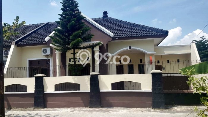 For Sale Rumah 4 Kamar Lokasi Strategis Bagus dan Strategis di Banjarsari For Sale Rumah 4 Kamar Lokasi Strategis Bagus dan Strategis di Banjarsari
