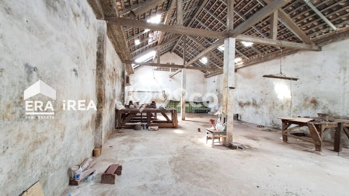 Best Deal Hunian Mewah Ideal dan Luas di Laweyan, Solo Best Deal Hunian Mewah Ideal dan Luas di Laweyan, Solo