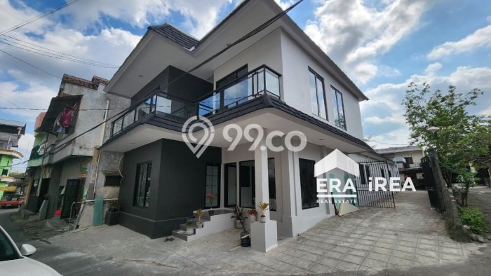 Unit Kost Dijual di Depok dengan 16 Kamar Tidur & Luas Bangunan 280m2 Unit Kost Dijual di Depok dengan 16 Kamar Tidur & Luas Bangunan 280m2