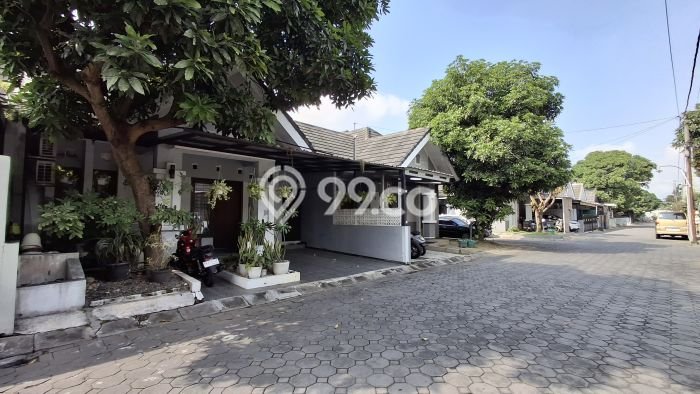 Rumah Modern Cantik 2 KT Bisa Langsung Pindah di Colomadu Rumah Modern Cantik 2 KT Bisa Langsung Pindah di Colomadu