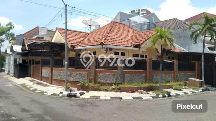 Disewakan Rumah Harga Terjangkau di Sutorejo Surabaya Punya 4 Kamar Tidur Disewakan Rumah Harga Terjangkau di Sutorejo Surabaya Punya 4 Kamar Tidur