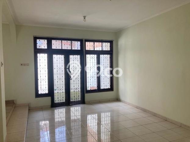 Jual Rumah Mewah Megah Dengan View Cantik di Alam Sutera, Tangerang Jual Rumah Mewah Megah Dengan View Cantik di Alam Sutera, Tangerang