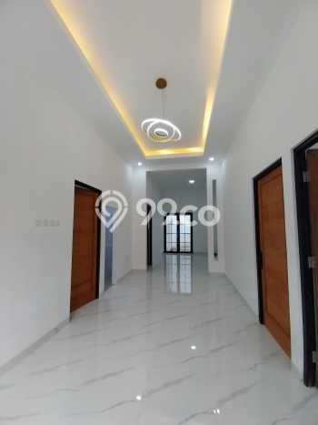 Jual Rumah Eksklusif 4 KT di BSD Griya Loka, Tangerang Jual Rumah Eksklusif 4 KT di BSD Griya Loka, Tangerang