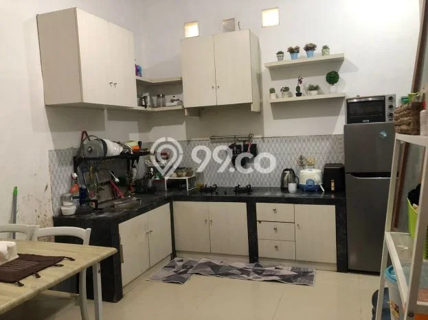FEATURED! Rumah Asri area Buah Batu, Luas 125m2m² LB 80m2m² FEATURED! Rumah Asri area Buah Batu, Luas 125m2m² LB 80m2m²