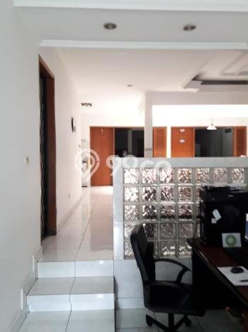 Rumah Elit LB 400m2 Siap Pakai Desain Elegan di Pasteur, Bandung Rumah Elit LB 400m2 Siap Pakai Desain Elegan di Pasteur, Bandung