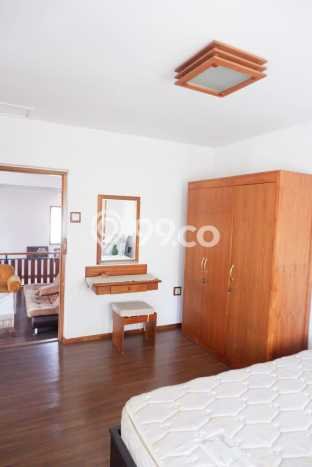 HOT PROPERTY! Rumah Strategis di Setiabudi, Luas 268m2m² LB 300m2m² HOT PROPERTY! Rumah Strategis di Setiabudi, Luas 268m2m² LB 300m2m²