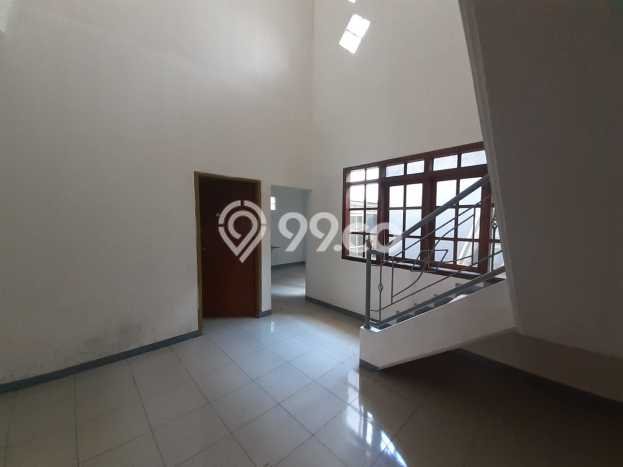 Rumah Strategis Minimalis Lb 300m2 di Batununggal, Bandung Rumah Strategis Minimalis Lb 300m2 di Batununggal, Bandung