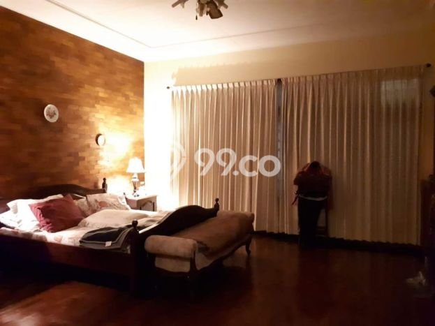 For Sale! Luxury House LT 1067m2 Desain Modern di Setiabudi For Sale! Luxury House LT 1067m2 Desain Modern di Setiabudi