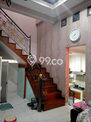 Rumah LT 186m2m² / LB 300m2m² Pemandangan Gunung di Bandung Kota, Bandung Rumah LT 186m2m² / LB 300m2m² Pemandangan Gunung di Bandung Kota, Bandung